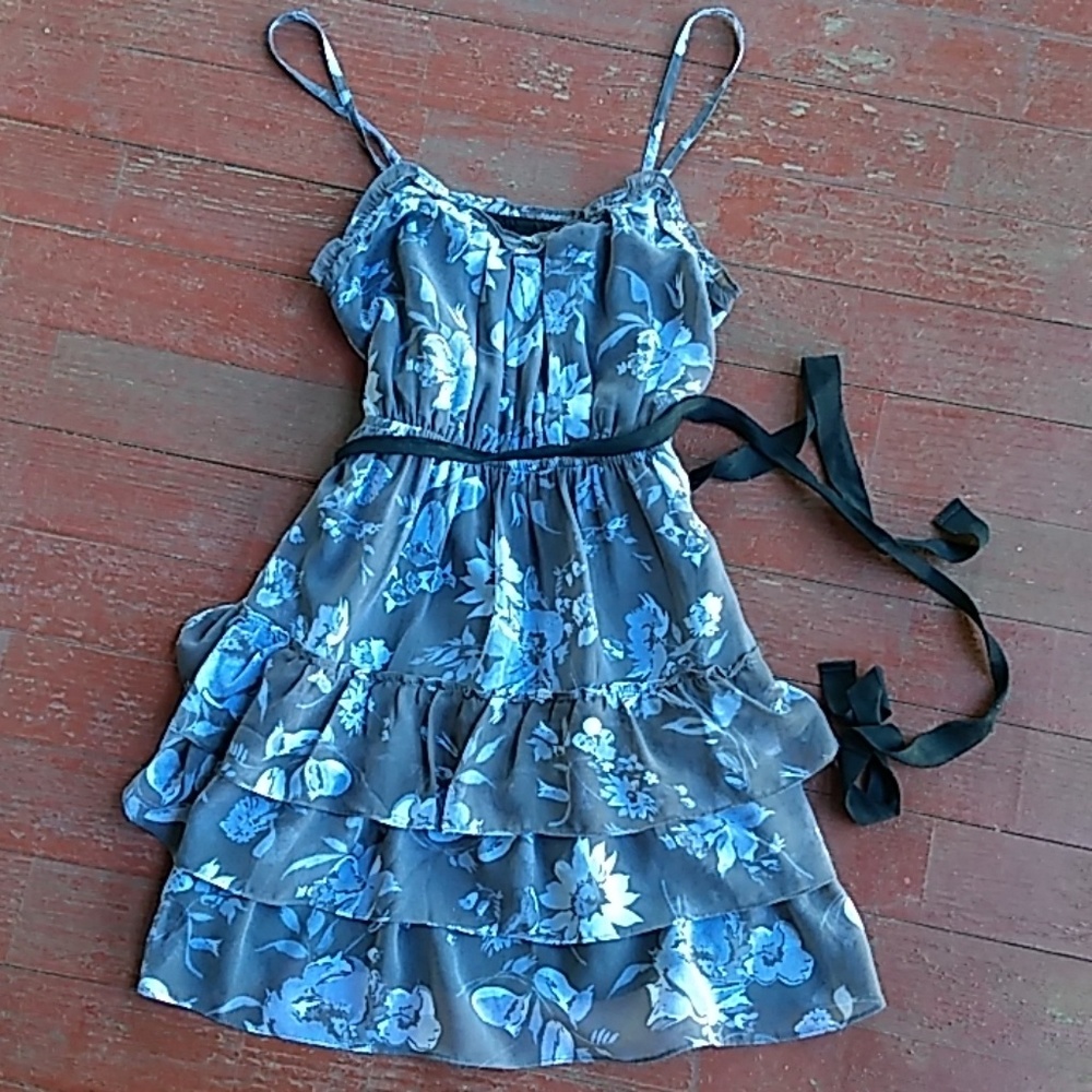 American Eagle ruffled flower dress